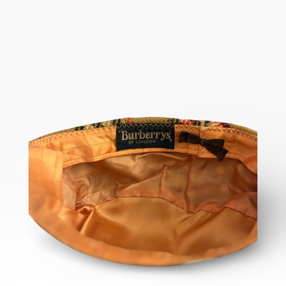 Vintage Burberry(s) paperboy hat in Nova Check - Picture 2 of 4